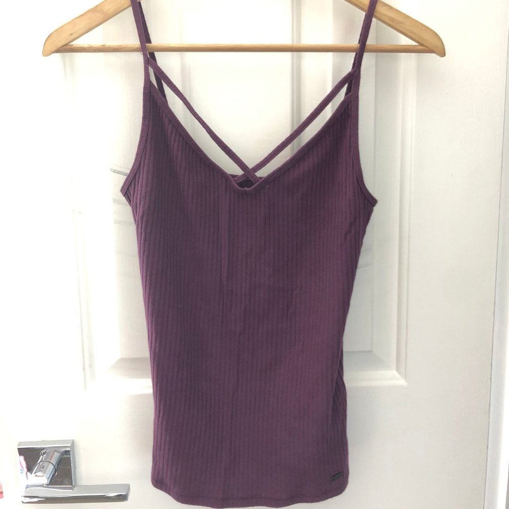 Hollister Must-Have Crisscross Top